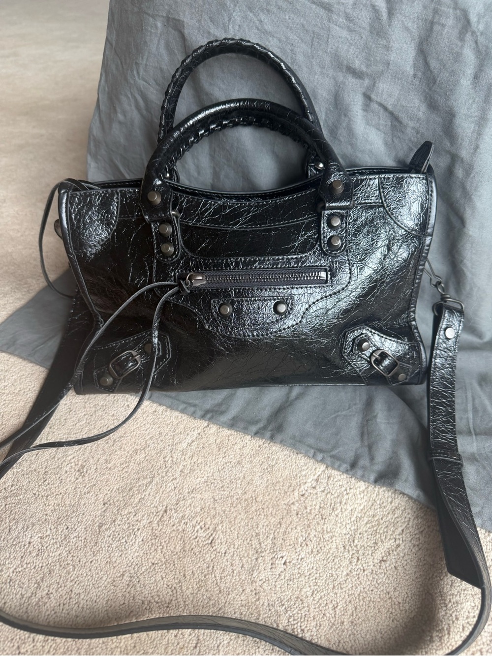Black Leather classic city bag medium